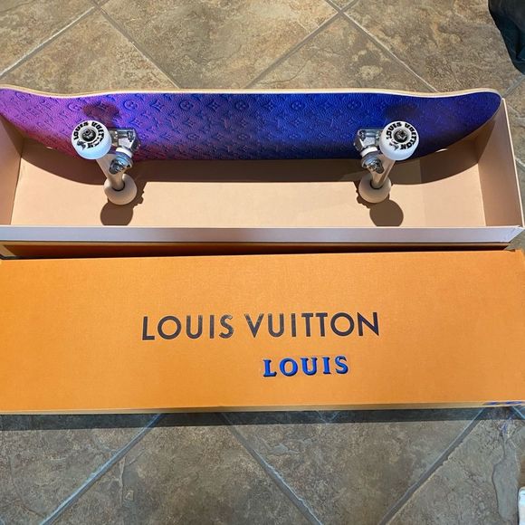 Louis Vuitton Other - Louis Vuitton illusion MNG skateboard 100% authentic Virgil Abloh
